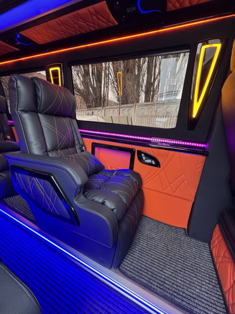 red-sprinter-8-min.jpg