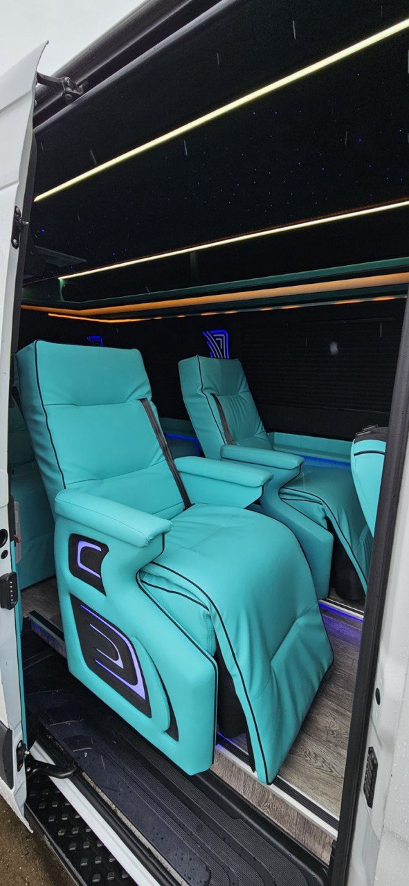white-sprinter-16jpg.jpg